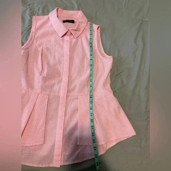 Ivanka Trump Top Womens Medium Sleeveless Hidden Button Down Pink Seersucker - Picture 6 of 8
